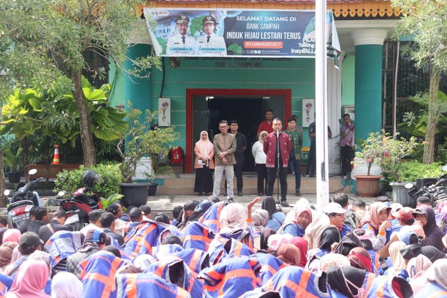 DLHK Pekanbaru Gelar Pasukan Penyapu Jalan, Tata Ulang Personel Agar Lebih Efektif